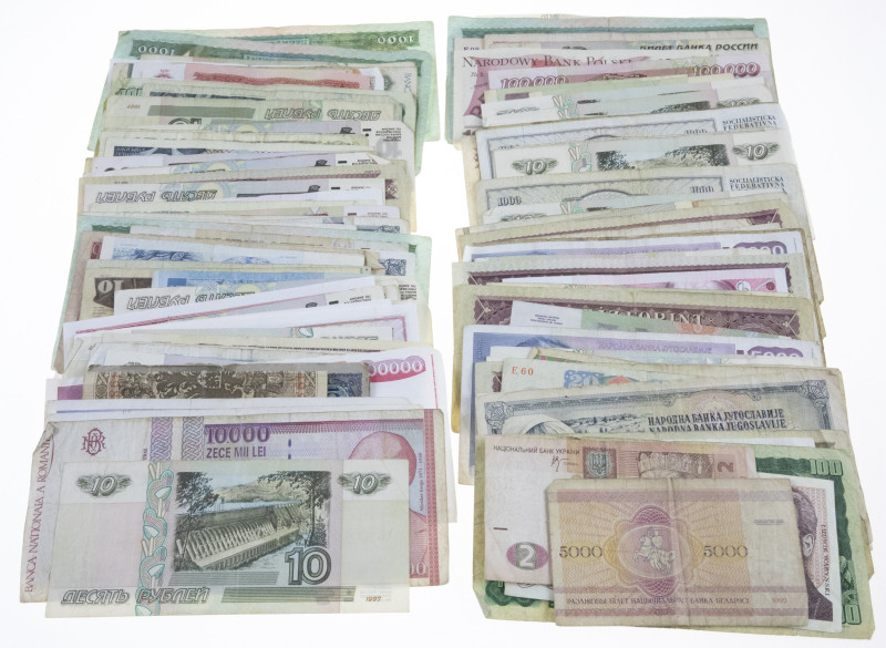 Banknotes world in boxes - Eastern Europe - Lot with banknotes Eastern Europe, c...