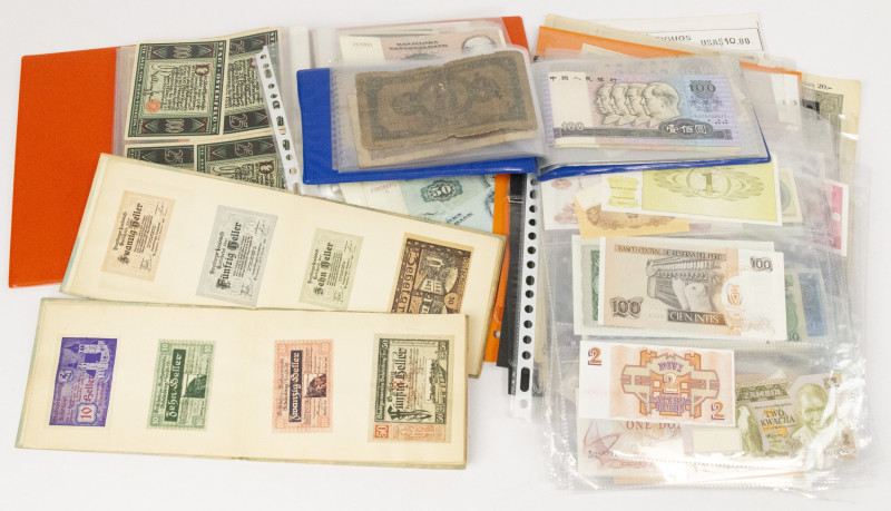 Banknotes world in boxes - World - Box with many World banknotes in album sheets...