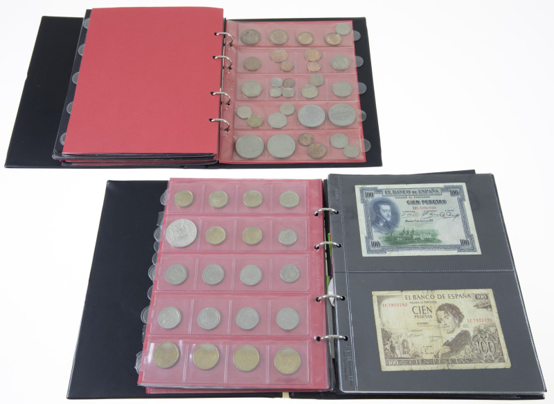 Coins world in albums - World coins - 2 albums world coins and banknotes a.w. Sp...