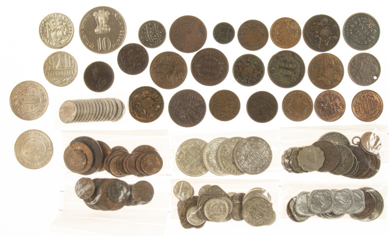 Coins world in boxes - India - Interesting lot coins India, many in high qualiti...