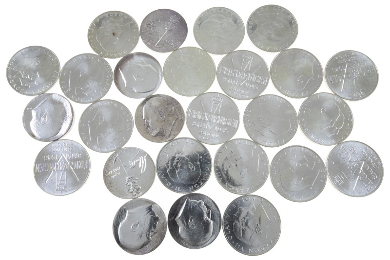 Coins world in boxes - Norway - Lot with appr. 19 pieces silver 25 Kroner 1970, ...