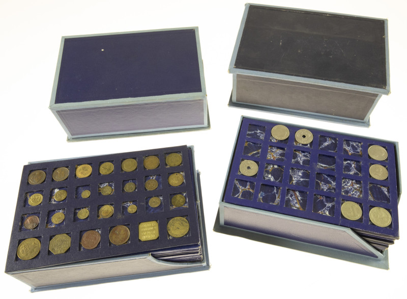 Coins world in boxes - World coins - Lot with coin cassettes in a big bag with W...