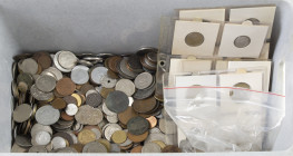 Coins world in big boxes - cannot be shipped - Kilos - Box with World coins a.w. Sweden, Denmark, Great Britain, Finland, Netherlands, etc., etc., app...