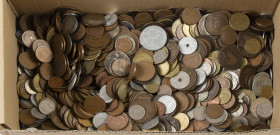 Coins world in big boxes - cannot be shipped - Kilos - Box with appr. 7 kilo various world coins