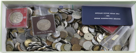 Coins world in big boxes - cannot be shipped - Kilos - Box with world coins incl. Yugoslavia, Poland, Great Britain, India, China, France, Italy, etc....