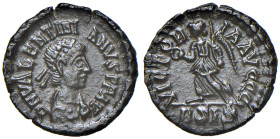 § Valentiniano II (375-392) da indentificare AE (g 0,98) Verniciata. It cannot be exported outside Italy.

BB+