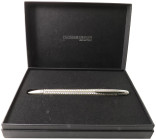 PORSCHE DESIGN -Penna a sfera- Corpo a fascia intersecata bronzata e argentata. Finiture argentate. Oggetto usato ma in buone condizioni venduto in sc...