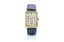 LONGINES -Fab Suisse- Cal 11.84N a carica manuale. Numero di serie 44XXXXX. Cassa rettangole 27x45 mm in oro giallo 18kt. Corona da 6,2mm. Dial bianco...