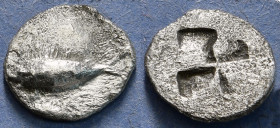MYSIA. Kyzikos. Hemiobol (Circa 550-480 BC).
Obv: Tunny left.
Rev: Quadripartite incuse square.
Von Fritze II 5.
Condition: Very fine. 0,39 g - 9,78 m...