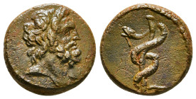 MYSIA. Pergamon. Ae (2nd-1st centuries BC).
Obv: Head of Asklepios right.
Rev: Serpent-entwined staff.
SNG BN 1855-7.
Condition: Very fine. 4,00 g - 1...