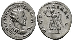 TRAJANUS DECIUS (249-251). Antoninianus. Rome.
Obv: IMP C M Q TRAIANVS DECIVS AVG.
Radiate and cuirassed bust right.
Rev: VICTORIA AVG.
Victory advanc...