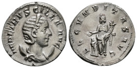 HERENNIA ETRUSCILLA (Augusta, 249-251). Antoninianus. Rome.
Obv: HER ETRVSCILLA AVG.
Diademed and draped bust right, set on crescent.
Rev: FECVNDITAS ...