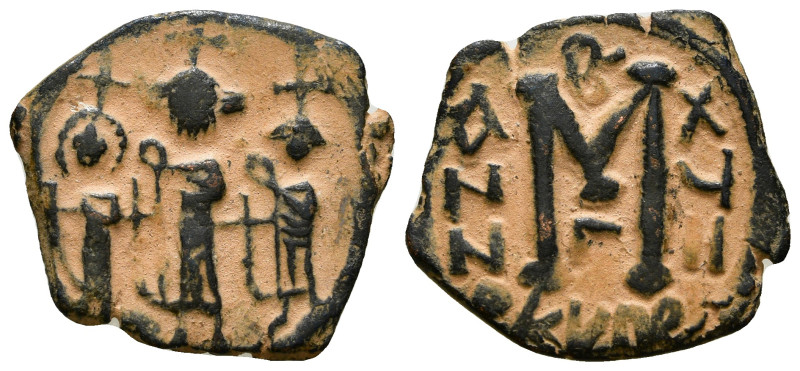 Heraclius, with Martina and Heraclius Constantine. 610-641. Æ Follis 3,52 g - 23...