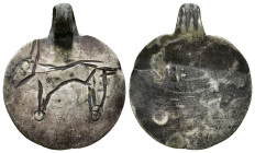 Ancient Byzantine silver pendant (Circa 4th-15th century AD.)

1,99 g - 23,55 mm

It will be sent as shown in the images, returns are not accepted.