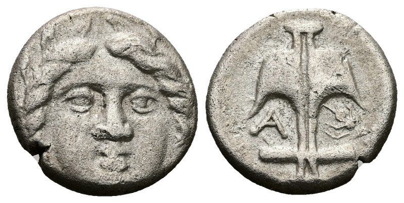 Thrace, Apollonia Pontika. AR Diobol, 1.24 g 10.22 mm. Circa 375-335 BC.
Obv: Fa...