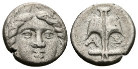 Thrace, Apollonia Pontika. AR Diobol, 1.24 g 10.22 mm. Circa 375-335 BC.
Obv: Facing gorgoneion.
Rev: Upright anchor; A to left, crayfish to right.
Re...