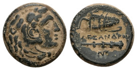 Kings of Macedon, Alexander III 'the Great'. Ae, 5.75 g 17.40 mm. 336-323 BC. Uncertain mint in Macedon.
Obv: Head of Herakles right, wearing lion's s...