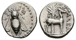 Ionia, Ephesos. AR Drachm, 4.20 g 16.70 mm. Circa 202-150 BC. Thaleas, magistrate. 
Obv: E-Φ. Bee.
Rev: ΘAΛEAΣ. Forepart of stag right, head reverted;...