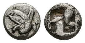 Ionia, Phokaia. AR Diobol, 0.97 g 9.00 mm. Circa 525-500 BC.
Obv: Head of griffin left; behind, seal.
Rev: Quadripartite incuse square.
Ref: SNG von A...