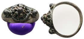 Byzantine Finger ring (AD 15th century)
Weight: 2.54 g.
Diameter: 17.07 mm.