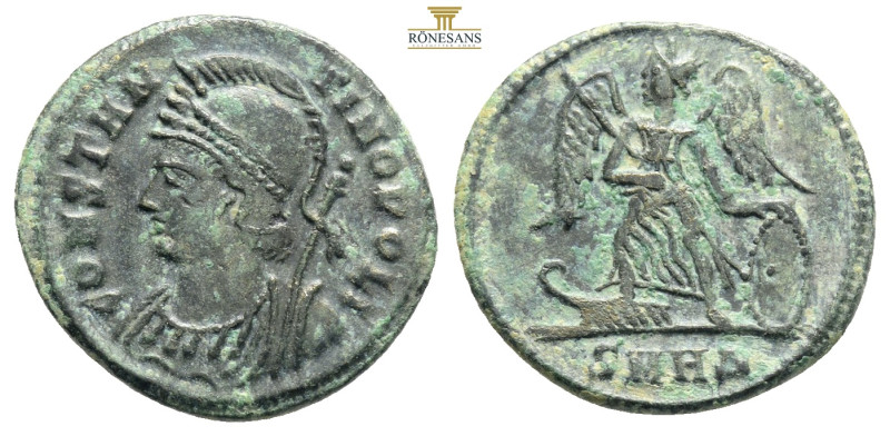 Constantinus I. the great AD 306-336. Siscia
Follis Æ
CONSTAN–TINOPOLIS, helmete...