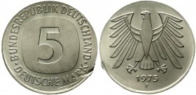 Proben, Verprägungen und Besonderheiten Bundesrepublik Deutschland
Rondenverwechselung: 5 Mark auf 2 Mark-Ronde 1975 F. 7,05 g., ohne Randschrift
pr...