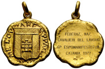 Sizilien / Sicily Catania
 Goldmedaille / Gold medal 1972. 34.0 mm. Gold 0.750 Fein. FEDERAZ. NAZ. CAVALIERI DEL LAVORO 6. ESPOMANIFESTOTUR CATANIA 1...
