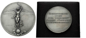 Medaillen / Medals
 Messingmedaille versilbert / Brass medal silver plated 1937 50.0 mm. ÖSTERREICHISCHE SPORT UND TURNFRONT OSTERR. FÜNFKAMPF STAATS...
