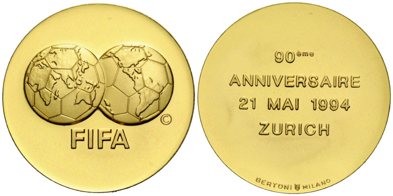 Zürich
 Messingmedaille vergoldet / Gilt brass medals 1994. 50.0 mm. FIFA. Fédé...