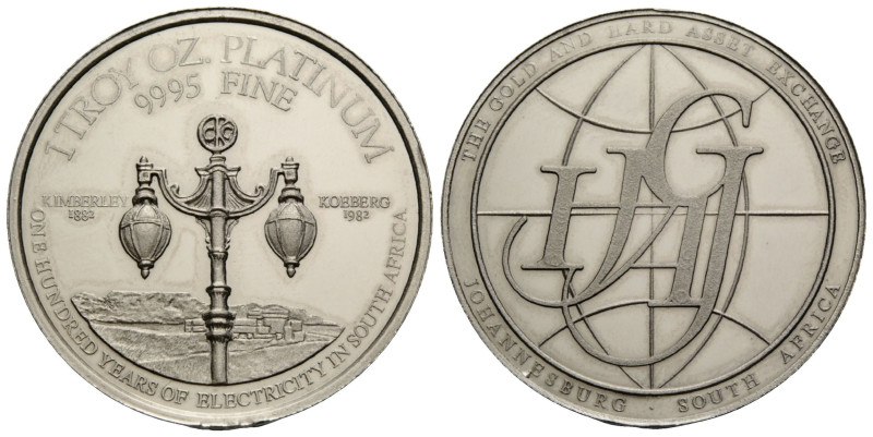 Oranje Vryjstaat 1 Unzen 1982. 32.0 mm. 1 TROY OZ. PLATINUM 9995 FINE / ONE HUND...