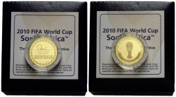Republik, seit 1960 1/4 Unzen 2010 22.0 mm. Gold 999.9. FIFA Fussball-Weltmeisterschaft Südafrika. Die offizielle südafrikanische Gedenkmünze. / FIFA ...