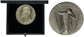 Republik Silbermedaille / Silver medal 1937 Kremnica Mint. 40.0 mm. Silber / Silver .987. TOMÁŠ G. MASARYK. PRESIDENT OSVOBODITEL. Rv. Legend: IN MEMO...