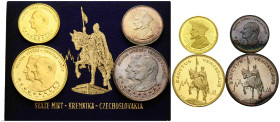 Lot
 Goldmedaillen / Gold Medals o.J. / ND. (1968). Kremnika. 35.0 g. 40.0 mm. Gold 986.0. 17.4 g. 30.0 mm. Gold 986.0 Commemorative coinages - Ducat...