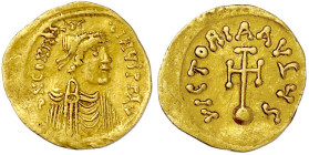 Byzantinische Goldmünzen

Kaiserreich

Constans II., 641-668

Semissis 641/668. Brb. r./Kreuz auf Globus. 2,03 g. sehr schön. Sear 983.