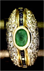 Schmuck und Accessoires aus Gold

Fingerringe

Damenring Gelbgold 585, besetzt großem Smaragd, 12 kl. Saphiren und 58 kl. Brillanten. Alle Steine ...