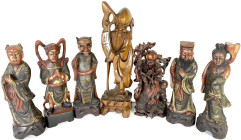 CHINA und Südostasien

China

Varia

7 Holzfiguren: 2 versch. Darstellungen der Gottheit Lu (Höhe 35,5 und 25 cm), Gruppe von 5 zusammengehörige...