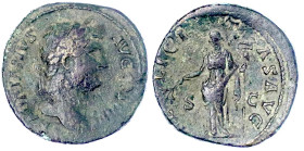Römische Münzen

Kaiserzeit

Hadrian, 117-138

Sesterz 136. Belorb. Büste r./FELICITAS AVG SC. Felicitas steht l. 23,54 g. fast sehr schön. RIC ...