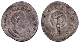 Römische Münzen

Kaiserzeit

Mariniana, Ehefrau des Valerian, gest. 254

Antoninian posthum 255 DIVAE MARINIANAE. Verschleierte Büste mit Diadem...
