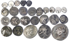 Lots antiker Münzen

Griechen

26 griech. Silbermünzen, vom Diobol bis zur Tetradrachme. U.a. Ägypten, Makedonien, Thasos, Parther, Illyrien, etc....