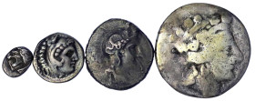Lots antiker Münzen

Griechen

4 Silbermünzen: Thasos Tetradrachme, Makedonien Drachme Philipp III., Thourioi Stater, Milet Diobol. schön bis sehr...