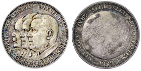 Medaillen

Luftfahrt und Raumfahrt

Silbermedaille 1929 v. O. Glöckler. 1. Weltfahrt des Luftschiffs "Graf Zeppelin". Rand: Preuss. Staatmünze Sil...