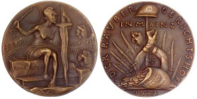 Medaillen

Medailleure

Goetz, Karl

Bronzemedaille 1923. Räubergerichtshof in Mainz "Es braust ein Ruf wie Donnerhall", 60 mm. vorzüglich. Kien...