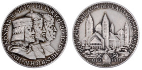 Medaillen

Medailleure

Goetz, Karl

Silbermedaille 1930, a.d. 900 Jf. des Kaiserdomes zu Speyer. 36 mm, 19,68 g. vorzüglich/Stempelglanz, matti...
