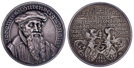 Medaillen

Medailleure

Goetz, Karl

Silbermedaille 1940. Johannes Gutenberg. 500 Jahre Buchdruck. 40 mm; 23,79 g. vorzüglich, mattiert, selten....