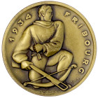 Medaillen

Schützenmedaillen

Schweiz

Fribourg

Bronzemedaille 1934 von W. Jordan. Schützenfest Freiburg. 50 mm. Im leicht beschädigtem Origi...