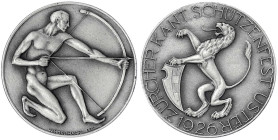 Medaillen

Schützenmedaillen

Schweiz

Zürich

Silbermedaille 1926 von Hürlimann. Kantonalschützenfest in Uster. 27 mm; 9,73 g. In kl. Origina...