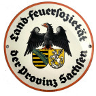 Medaillen

Sport

Auto- und Motorsport

Große emaillierte Feuerwehr-Auto-Plakette o.J.(um 1930) der Land-Feuersozietät Provinz Sachsen. Adler au...