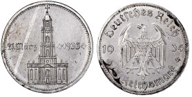 Drittes Reich

Gedenkmünzen

5 Reichsmark Garnisonskirche mit Datum 1934

1934 A. Polierte Platte, zaponiert, sonst Prachtexemplar. Jaeger 356.