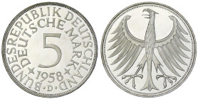 Münzen der Bundesrepublik Deutschland

Kursmünzen

5 Deutsche Mark Silber 1951-1974

1958 D. Auflage nach Winter nur 280 Ex. Polierte Platte, nu...