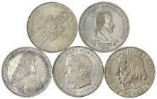 Münzen der Bundesrepublik Deutschland

Gedenkmünzen

5 Deutsche Mark, Silber, 1952-1979

Komplette Sammlung der 5 DM Gedenkstücke in Spitzenqual...